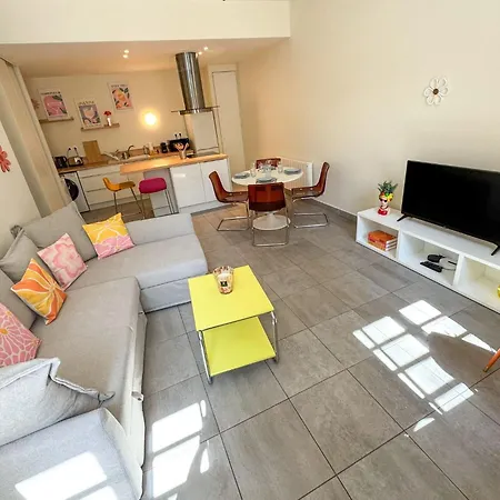 Apartment Lyon Funky Flat Piscine Et Parking Tassin-la-Demi-Lune
