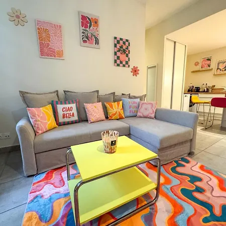 Lyon Funky Flat Piscine Et Parking 아파트 *