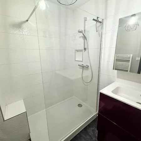 Lyon Funky Flat Piscine Et Parking 아파트
